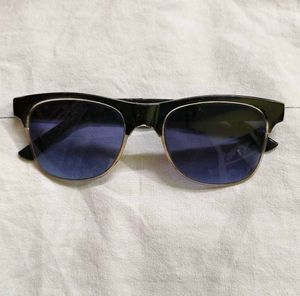 Sunglass