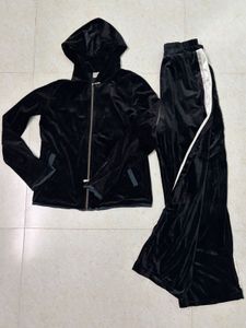 Velvet Tracksuit very warm new 🥰🥰