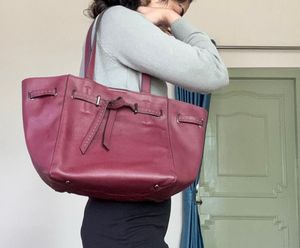 Mast And Harbour Burgundy Tote Bag👜