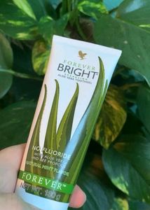 Forever Bright Aloe Vera Toothpaste