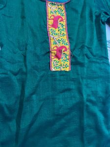 Stitched Green Embroidered Kurta With Lining