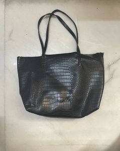 Black Purse For College Going People