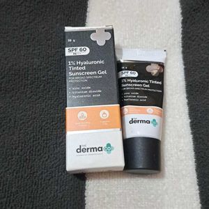 The Derma Co 1% Hyaluronic Tinted Sunscreen Gel