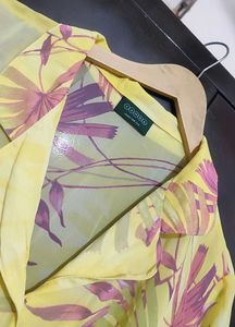 Light Yellow Top Like Shirt Pink Floral 46 Bust