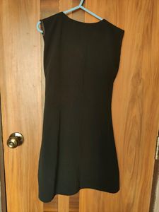 Black V-neck Kurta / Dress (Women)
