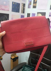 Van Heusen Sling Bag