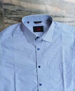 Elegant Patterned Shirt