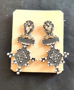 SilverOxidized Earring Silver Plated