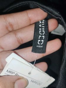 H&amp;M hot dress black