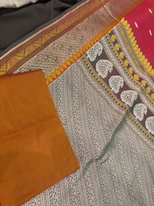 💯 Pure Silk Kanchipuram Saree - Red