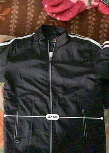 Free delivery 🥳 Quechua Black Active Jacket