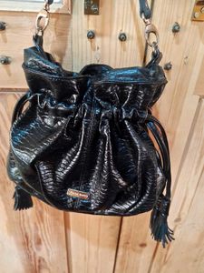 Pelle Borsa Vintage Leather Potli Bag