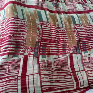 🛍️2 Used Sarees Golden&amp;Black, White&amp; Red  ⭐⭐⭐⭐