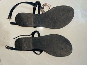 Rocia Trending Flats