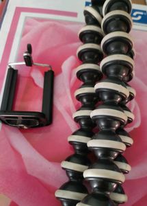 Mini Flexible TRIPOD FOR MOBILE &amp; CAMERA LESS USED