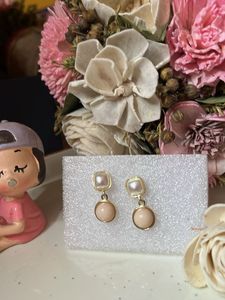 Vintage-Inspired Drop Earrings