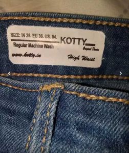 Kotty Straight Fit Jeans