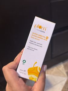Plum Alpha Arbutin Serum