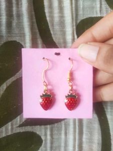 Strawberry Earing