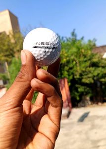 INESIS DISTANCE100.4 GOLF BALL