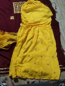 Kurta Set With Dupatta