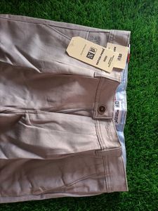 Men&#39;s (Silver) 28 Chino pant for casual wear