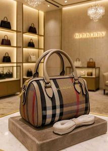 BURBERRY PREMIUM HANDBAG + SLING BAG DUFFLE TYPE