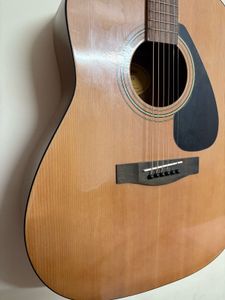 Yamaha F310 Premium Acoustic Bundle
