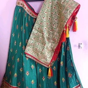 Banarasi Silk Lehenga With Dupatta💗✨️