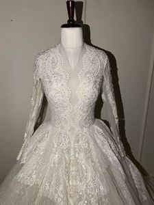 Stunning Lace Wedding Gown