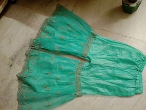 Lux Green Sharara