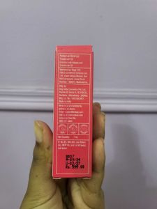 Nykaa Lip Oil Shade - Cherry Custard
