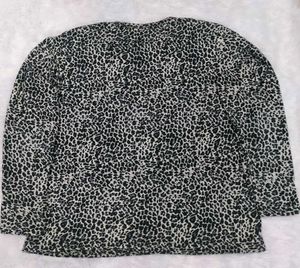 ✅Cheeta Print Knite Top✅