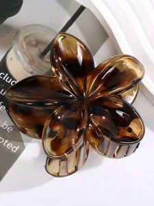 Flower Hair Claw Clip