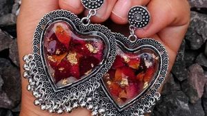 resin red rose jumka in best price