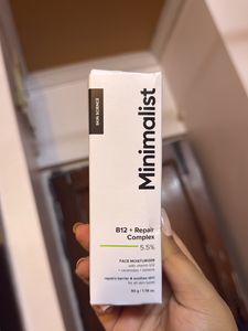 Minimalist Face Moisturizer