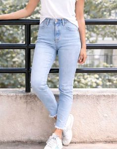 Light Wash Denim Jeans