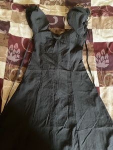 Chic Black Puff Sleeve Dress