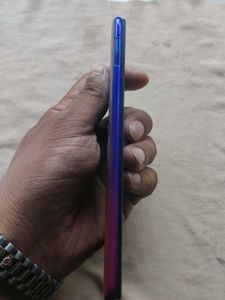 Vivo V11i Mobile Phone