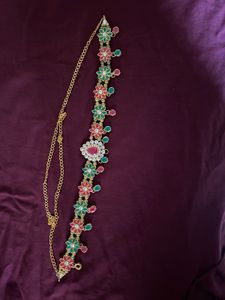 traditional hip chain