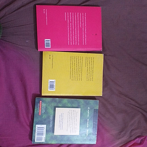 SCHOLASTIC  BOOKS- QUOTES BOOK, WORLD WAR BOOK&amp; BOOK OF HISTORIC SPEECH(3)