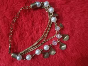 Pearl &amp; Chain Bracelet