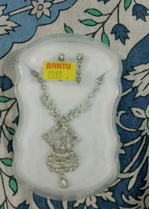 Women&#39;s Jewellery