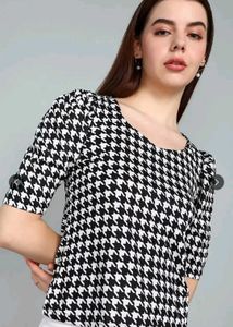 🖤 Black & White Houndstooth Puff-Sleeve Top