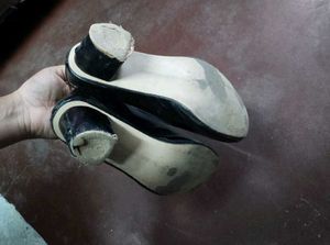 used Black Heels for women