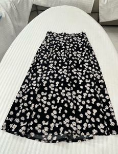 Floral Daisy Midi Skirt