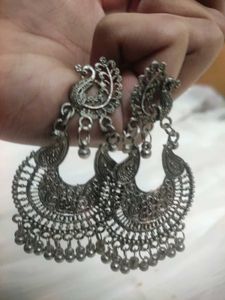 Earings