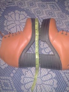 A Pair Of Beautiful Casual Tan Boot For Ladies.