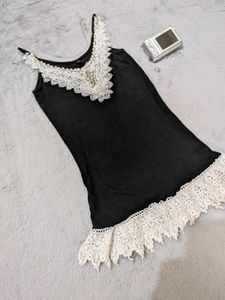 Cute floral white lace Top