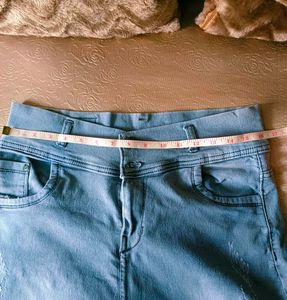 🛍️ Grey Denim Cepri Jeans⭐⭐⭐⭐⭐